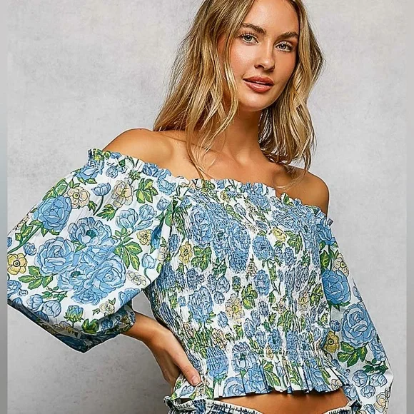 🩵Hello Gorgeous! POL Floral Print Smocked Off-Shoulder Blouse - Picture 1 of 8